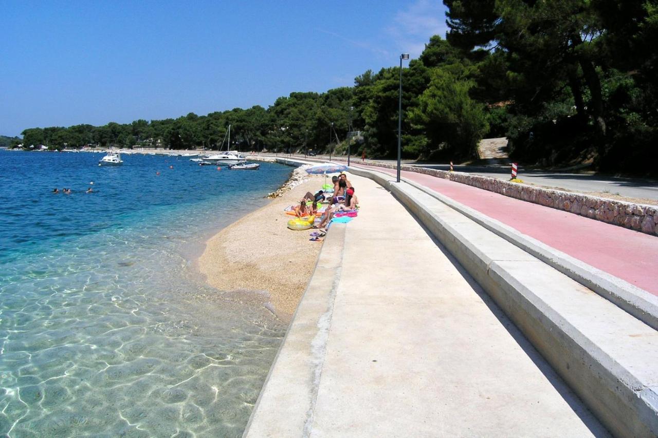 Double Room Mali Losinj 7953B Bagian luar foto