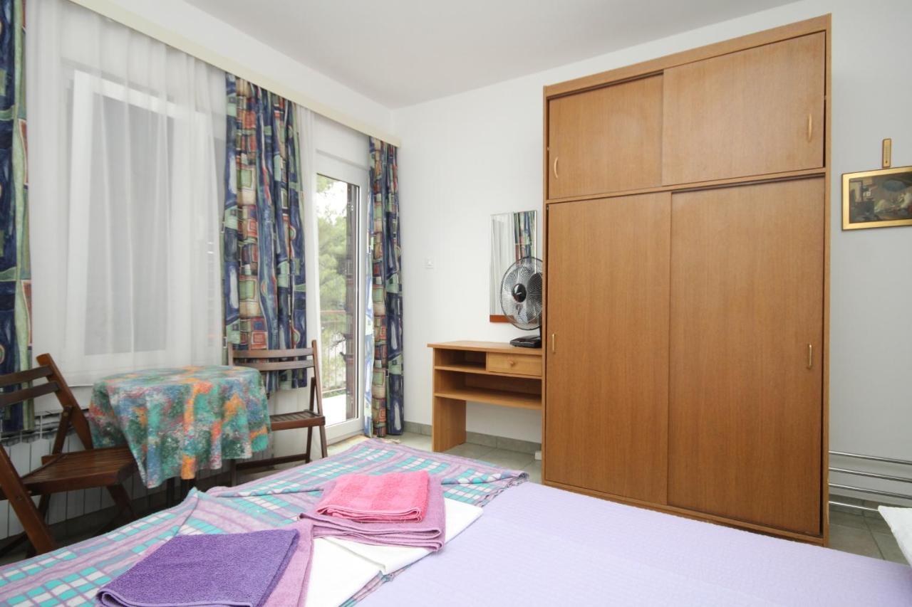 Double Room Mali Losinj 7953B Bagian luar foto